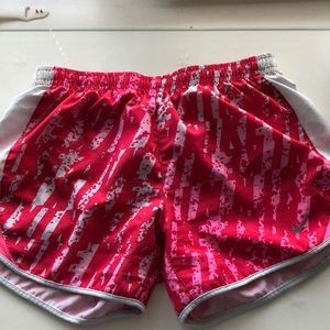girls nike shorts